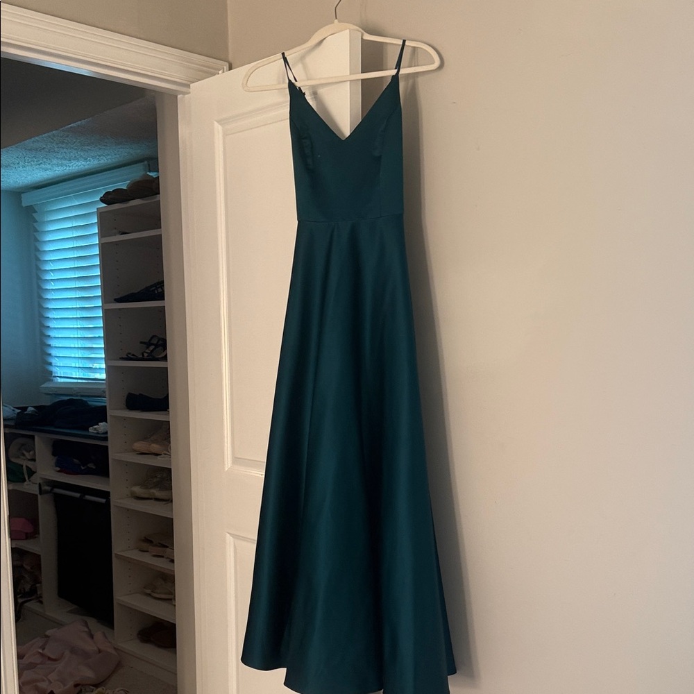 Chic Teal V-Neck Prom Dress
